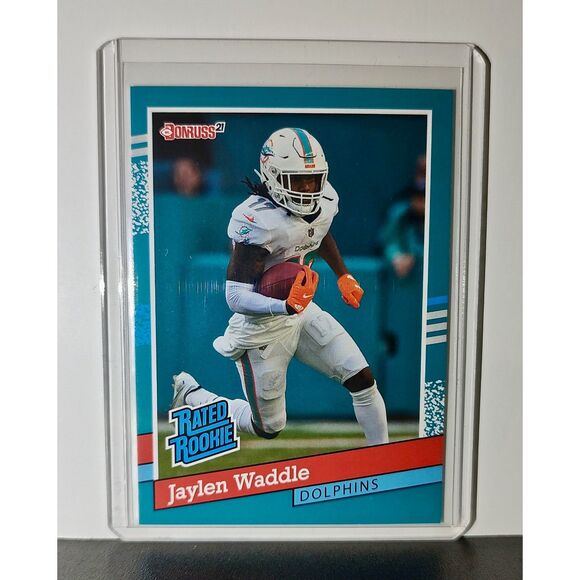 Jaylen Waddle 2021 Panini NFL Rated Rookie Retro #6 Rookie Card 1/2231 - Picture 1 of 2